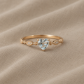 Zeitloser Herzförmiger Minimalistischer Ring