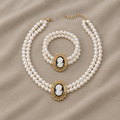Perlen-Cameo-Set aus Halskette und Armband