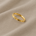 Zeitloser minimalistischer Herzring