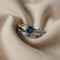 Elegante goldene Ringe im Set