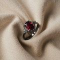 Agneta Ring aus Weißgold mit Emberlain