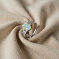 Prisma-Ring mit dreieckigem Opalstein