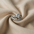 Weißgold Ewigkeit Gedrehte Welle Synthetischer Saphir Ring