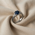 VERGOLDETER BLAUER RING