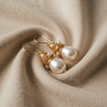 Goldene Siima Perle Vintage-Ohrringe