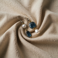 Vintage Ohrringe mit Perlenanhänger und blauem Tropfenstein