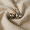 Vintage Gold- und Silberohrringe mit Kristallen