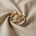 Vintage runde Ohrringe aus Gold, Silber und Roségold mit glatten Kanten
