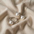 Perlen-Katzen-Halskette mit Ohrringen + Ring