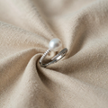 Perlenarmband Offener Ring mit schmalem Band und Perle