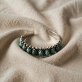 Silberarmband mit Stein